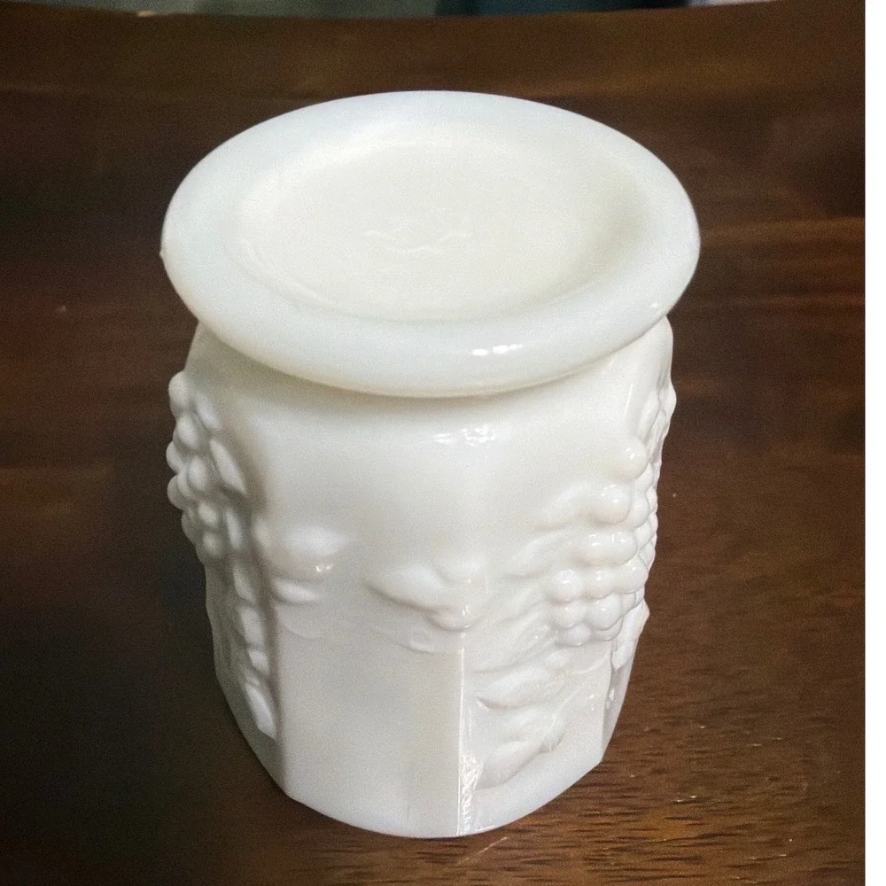Westmoreland vintage milk